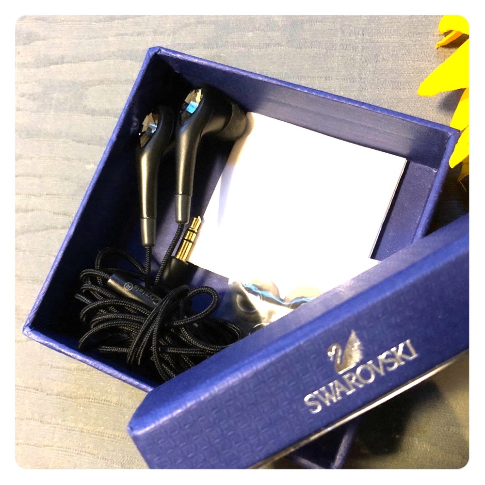 Swarovski Earphones